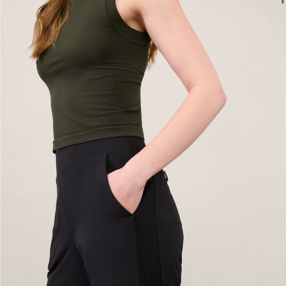 NWT Athleta Brooklyn Mid Rise Ankle Pant Black Size 6 - Picture 9 of 15
